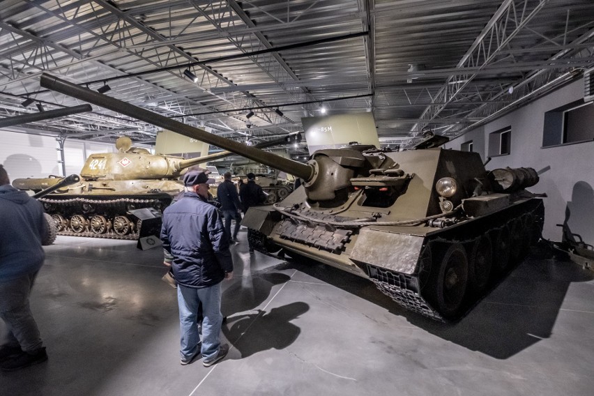 W poznańskim Muzeum Broni Pancernej można zobaczyć czołgi,...
