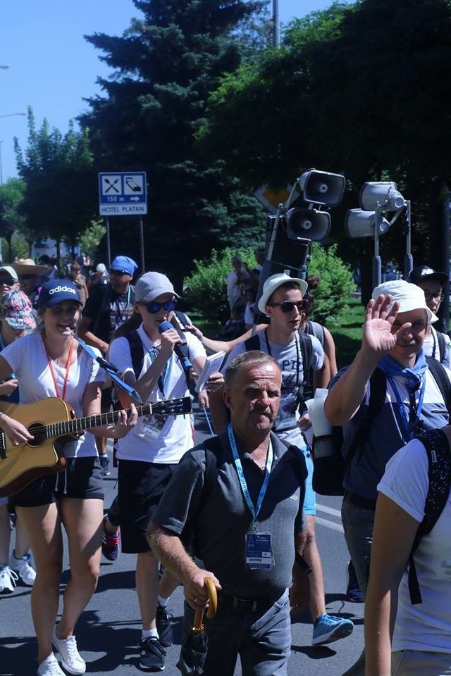 Krakowska pielgrzymka na Jasną Górę już na półmetku [GALERIA] 