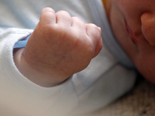 W maju 2008 w Oknie Zycia prowadzonym przez siostry sercanki w Rzeszowie pozostawiono noworodka, a przy nim karteczkę z datą urodzenia. Maluszek trafił do szpitala. Był zdrowy.