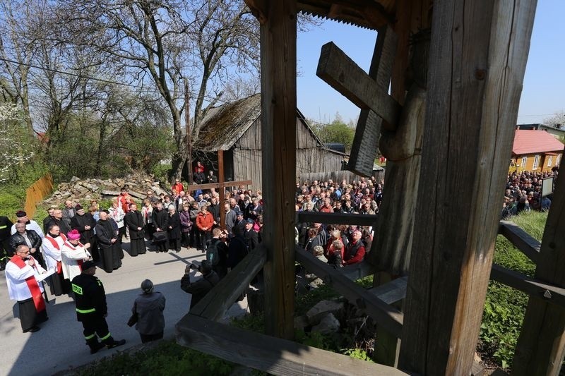 Wielkopiątkowa Droga Krzyżowa na Święty Krzyż