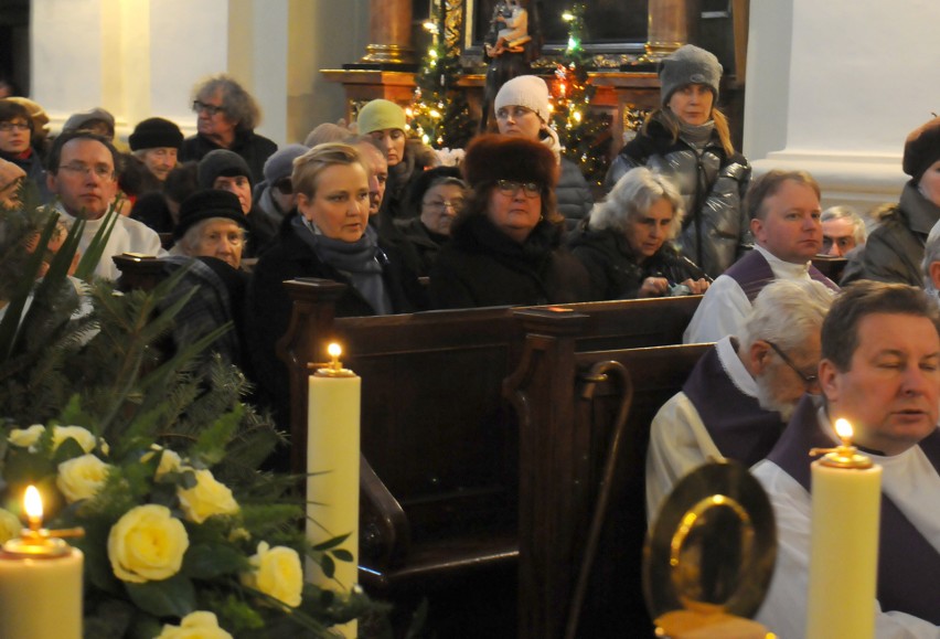 Pożegnanie ks. Malińskiego. Uczył przyjaźni z Bogiem i ludźmi [ZDJĘCIA]