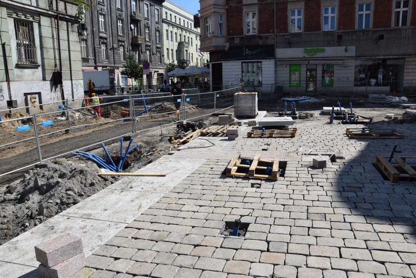 Katowice ulica Dworcowa w trakcie przebudowy. Na przyszłym...