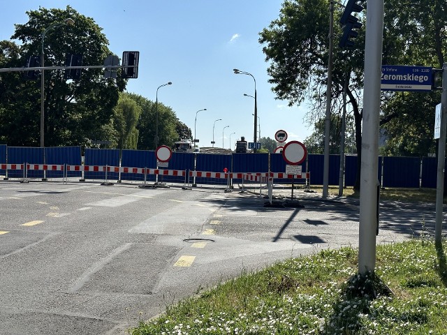 Trwa rozbiórka wiaduktu na ulicy Żeromskiego/Lubelskiej w Radomiu.