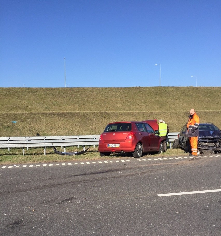 Wypadek na autostradzie A1 w Świerklanach