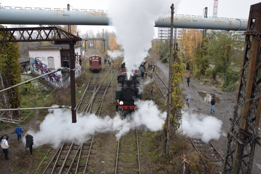 Po 24 latach na dworzec Wrocław Świebodzki wrócił pociąg....