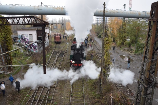 Po 24 latach na dworzec Wrocław Świebodzki wrócił pociąg. 11.11.2016