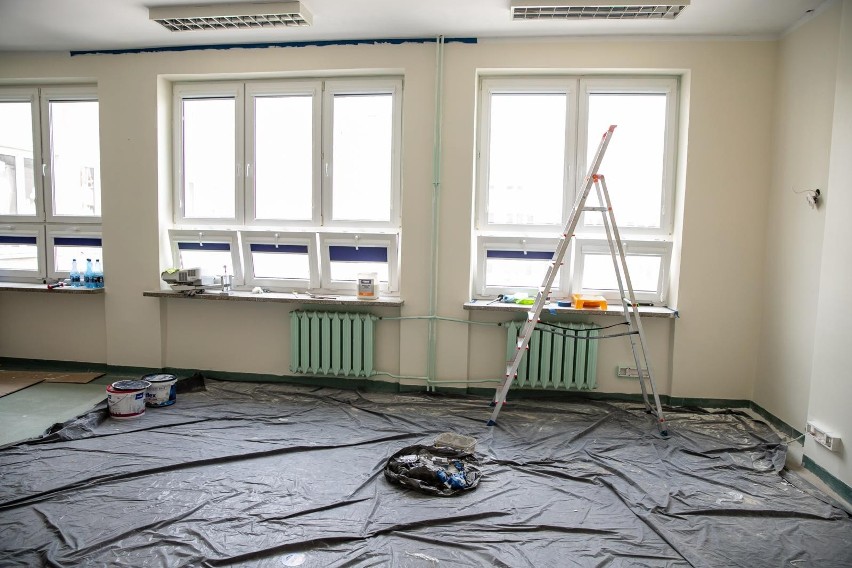 Podczas wakacji w blisko stu białostockich szkołach i przedszkolach trwają remonty. Miasto realizuje też 12 inwestycji