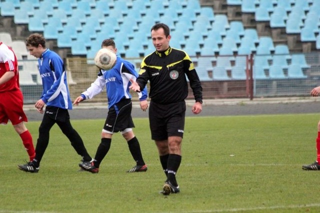 Narew wygrała 4:0 i awansuje w ligowej tabeli IV ligi. Za tydzień mecz z Błękitnymi Raciąż.