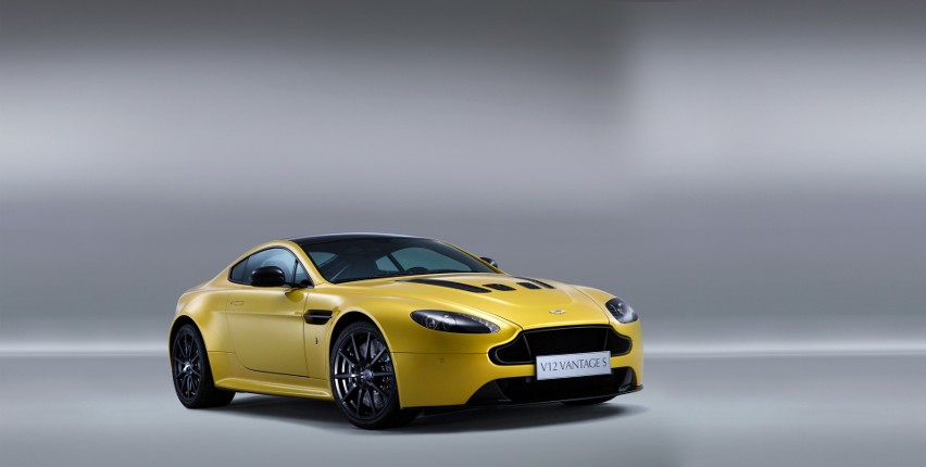 Aston Martin V12 Vantage S -...