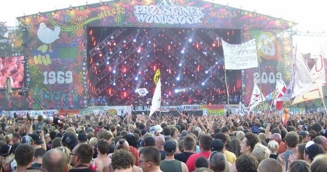 Tak wyglądała główna scena podczas XV Przystanku Woodstock 2009.