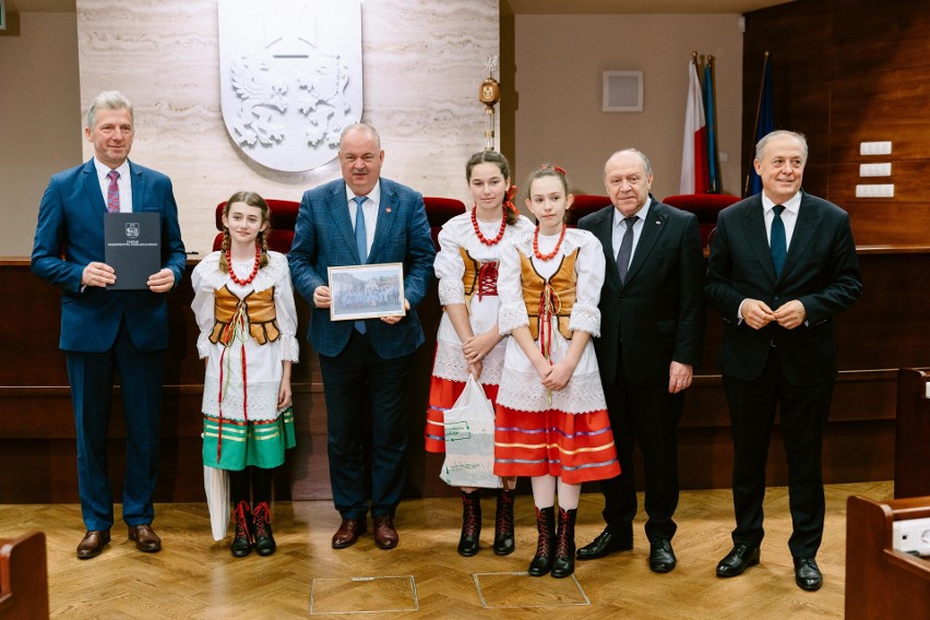 W konkursie „Piękna Wieś Podkarpacka 2022” nagrodzono 10...