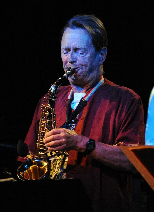 Zbigniew Namysłowski podczas jednego ze swych koncertów w poznańskim klubie Blue Note.