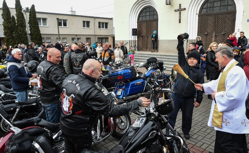 Tradycyjnie już, w Wielką Sobotę w Parafii Św. Antoniego z...