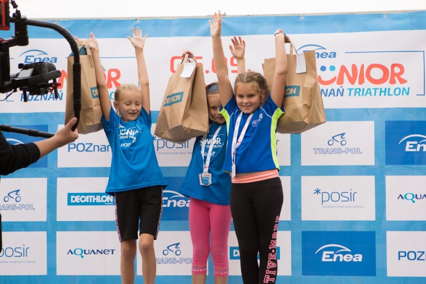 Tak cieszyły się adeptki triathlonu na podium wyjątkowej...