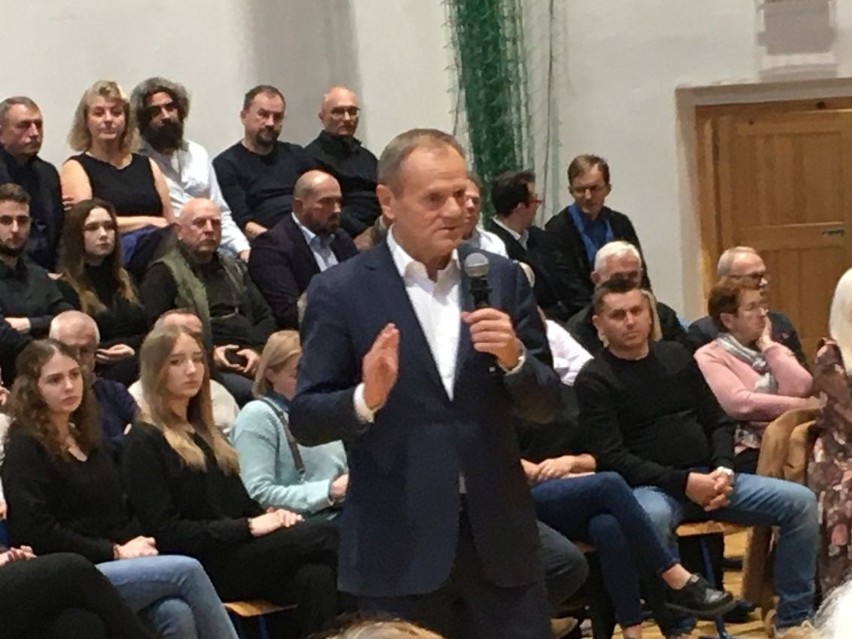 Donald Tusk na spotkaniu w Sandomierzu