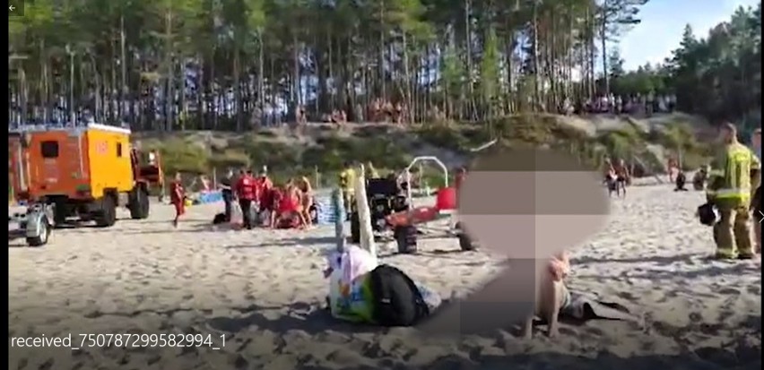 Mężczyzna zmarł na plaży w Stegnie, 13.08. 2022 r. Przyczyny śmierci. Co się stało? || Zdjęcia, wideo