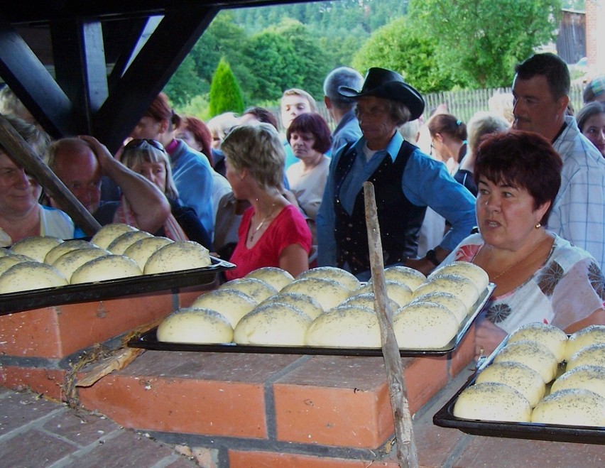 Zdjęcie pochodzi z 12. Pieczenia Chleba w Widnie, które...
