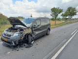 Wypadek dwóch aut na DK 15. Dwie osoby trafiły do szpitala [ZDJĘCIA]