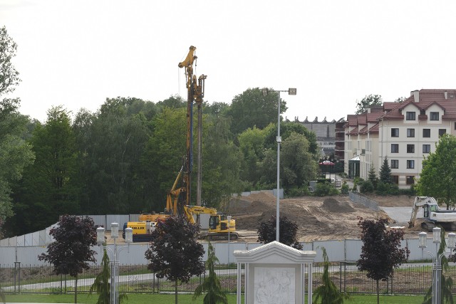 Budowa Muzeum "Pamięć i Tożsamość", które powstaje z inicjatywy o. Rydzyka,  rozpoczęła się w maju tego roku. Otwarcie placówki dla zwiedzających planowane jest na drugi kwartał 2021 roku