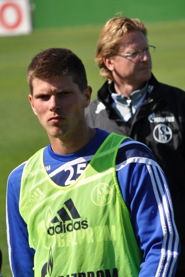 Klaas-Jan Huntelaar zadeklarował, że pozostaje w Schalke 04.