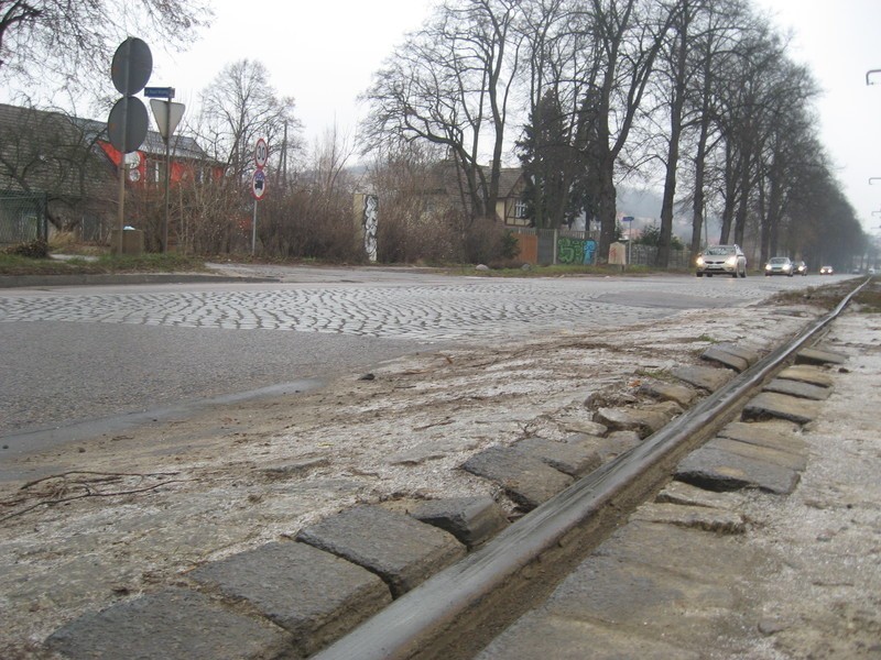 Na ul. Kostrzyńskiej do remontu jest wszystko: jezdnia,...