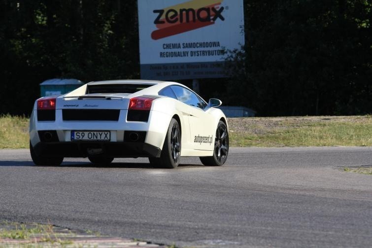 Ferrari F430, Lamborghini Gallardo i Audi R8 - supersportowe...