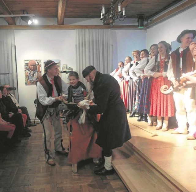 Kolędnicy w Muzeum Regionalnym „Dom Grecki” w Myślenicach