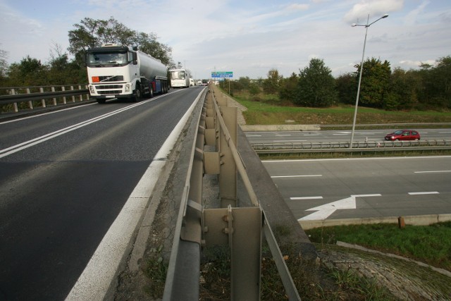 Dolnośląscy Pracodawcy apelują do prezydentów: Wrocławia, Wałbrzycha i Jeleniej GóryFundusze unijne w ramach Zintegrowanych Inwestycji Terytorialnych przeznaczone mają być m.in. na usprawnienie komunikacji