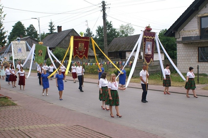 Boże Ciało 2019 w Strawczynie. Piękna procesja (ZDJĘCIA) 