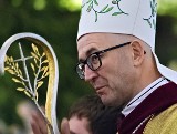 Abp Adrian Galbas przejmuje Archidiecezję Katowicką jako koadiutor. Wiktor Skworc odejdzie. To decyzja papieża Franciszka 