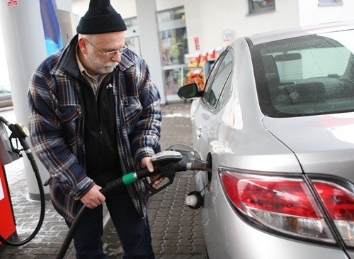 Kierowca nigdy nie ma pewności, jakiej jakości jest paliwo wlewane do baku.