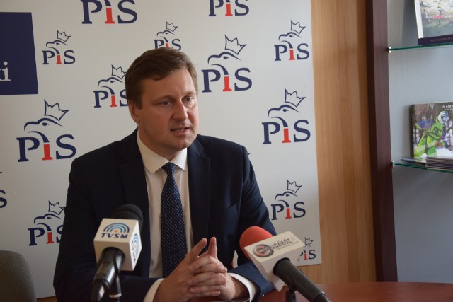 Poseł Łukasz Zbonikowski gościł w środę w biurze senatora Andrzeja Mioduszewskiego