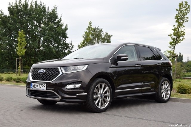 Ford Edge 2.0 TDCi Vignale - testFord Edge to dużych rozmiarów SUV początkowo oferowany na rynek amerykański. Jednak rosnący popyt na pojazdy tego typu w Europie spowodował rozpoczęcie w 2016 roku jego sprzedaży na tym rynku.fot. Robert Kulczyk / Info-Ekspert (http://www.info-ekspert.pl)