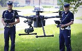 Policjanci z Bochni z pomocą drona wykrywają wykroczenia drogowe. Posypały się mandaty