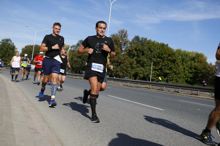 Uczestnicy Maratonu Warszawskiego 2018. Więcej zdjęć...