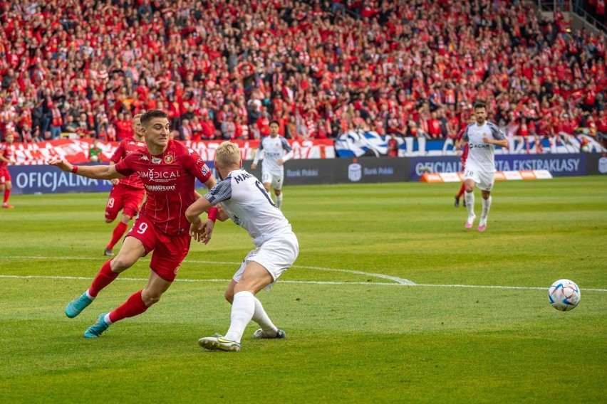 PKO Ekstraklasa. Widzew Łódź już punkt za Legią! Koncertowy mecz z Zagłębiem Lubin