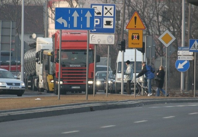 Tylko na jednym skrzyżowaniu sygnalizacja została uszkodzona.