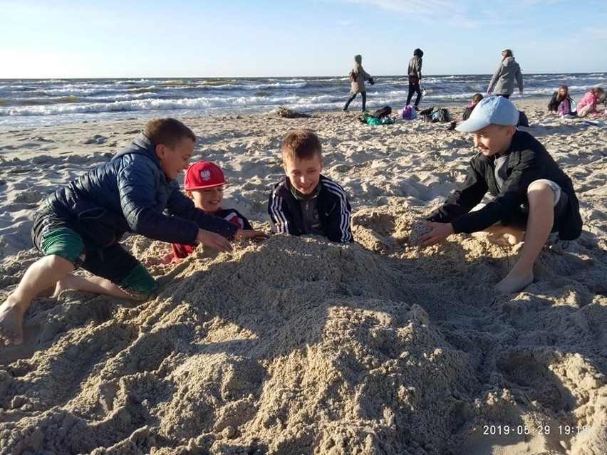 Trzecioklasiści ze szkoły w Sztynwagu w gminie Grudziądz...