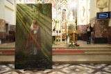 Św. Wojciech z krzyżem epidemicznym w bazylice św. Wojciecha w Mikołowie