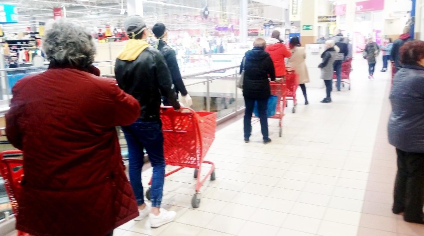 W jakich godzinach otwarta Biedronka, Lidl, Polo Market i...