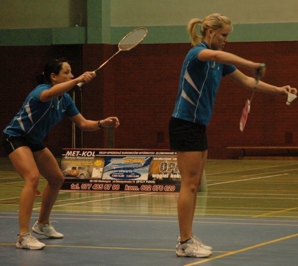 Debel Agnieszka Wojtkowska (z lewej) i Natalia Pocztowiak wygrał mecz bez znaczenia dla losów pojedynku w Białymstoku.