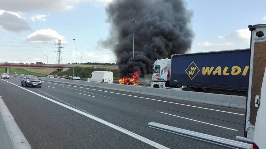 Pożar samochodu na A4