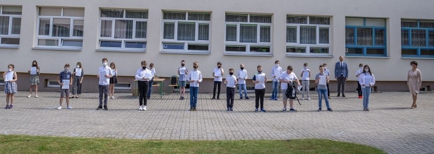 Zakończenie roku szkolnego w Zespole Szkoły Podstawowej numer 2 i Przedszkola w Zagnańsku (ZDJĘCIA)
