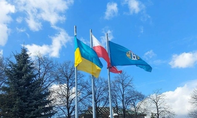 Miasto Oświęcim i jego mieszkańcy od początku rosyjskiej agresji wspierają i solidaryzują się z Ukrainą