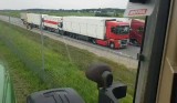 Wypadek na DK8. Na trasie Raczki - Augustów doszło do karambolu pojazdów ciężarowych. Zderzyły się cztery TIR-y [ZDJĘCIA, WIDEO]