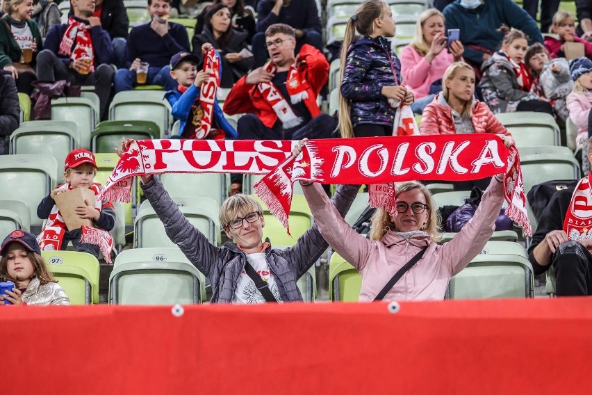 Futbol kobiecy w Polsce rozwija się sportowo i marketingowo. Bartosz Krawczyński: Sport kobiecy i męski powinien być traktowany jednakowo