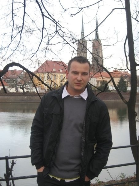 Grzegorz Bardowski ma 29 lat, skończył wrocławski...