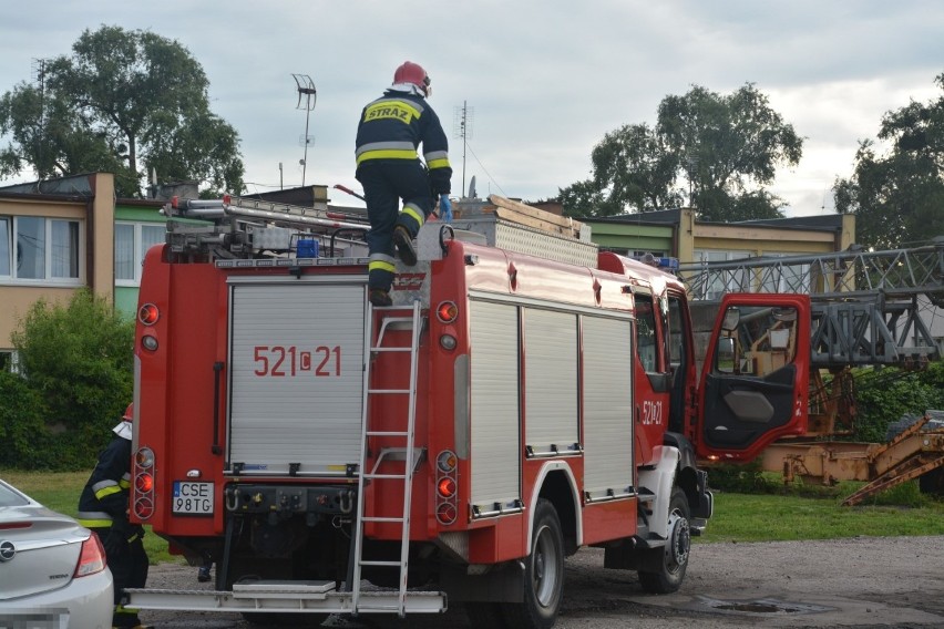 Pożar samochodu przy ul. Kościuszki w Sępólnie Krajeńskim