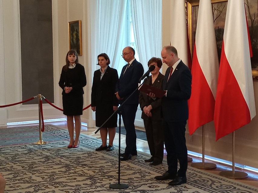 Prezydent Andrzej Duda odznaczył Krzyżem Komandorskim Orderu...