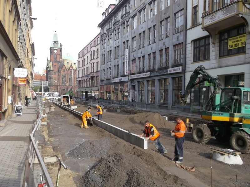 Wrocław: Torowisko na Krupniczej prawie gotowe. Koniec robót w grudniu (ZDJĘCIA)